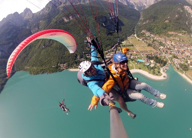 volare-in-parapendio-biposto-dolomiti-del-brenta-molveno-andalo-4