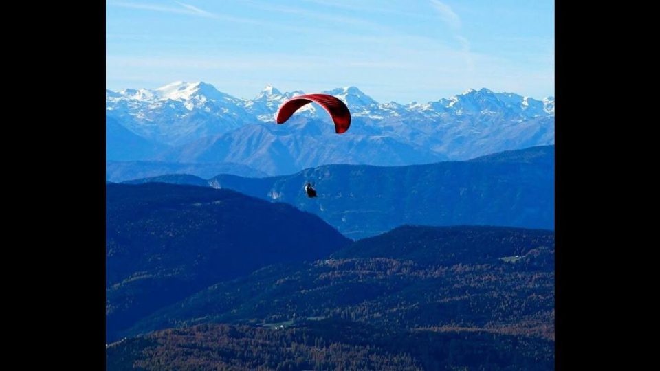 parapendio inverno fassa e fiemme trentino