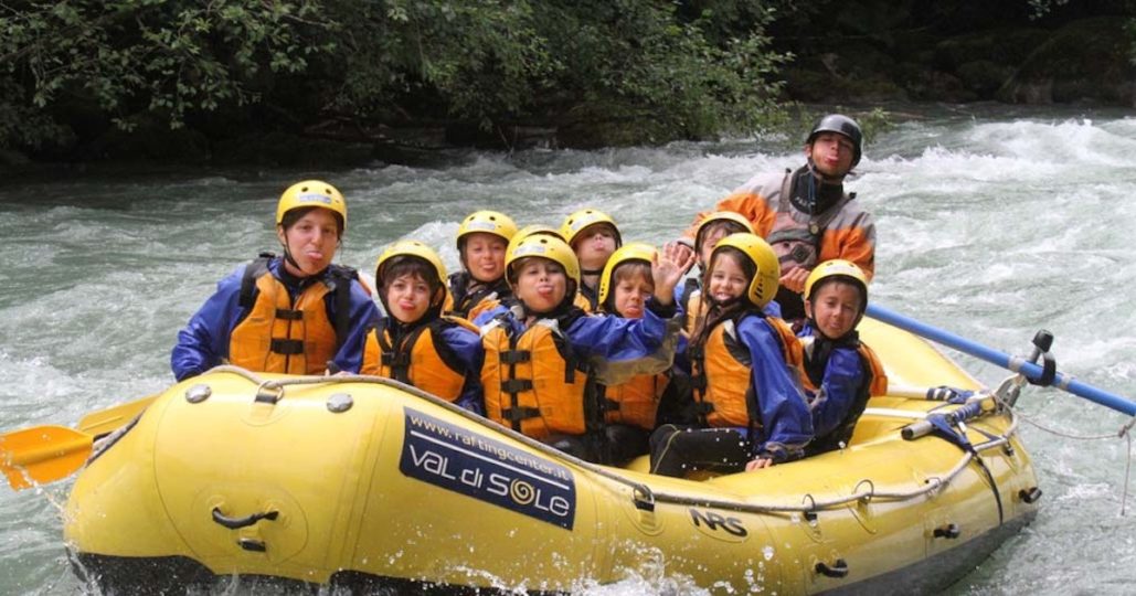 Rafting-family_header_slider