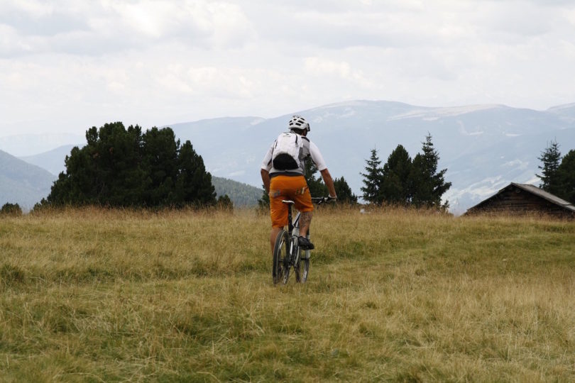 mountain-bike-744454_1920