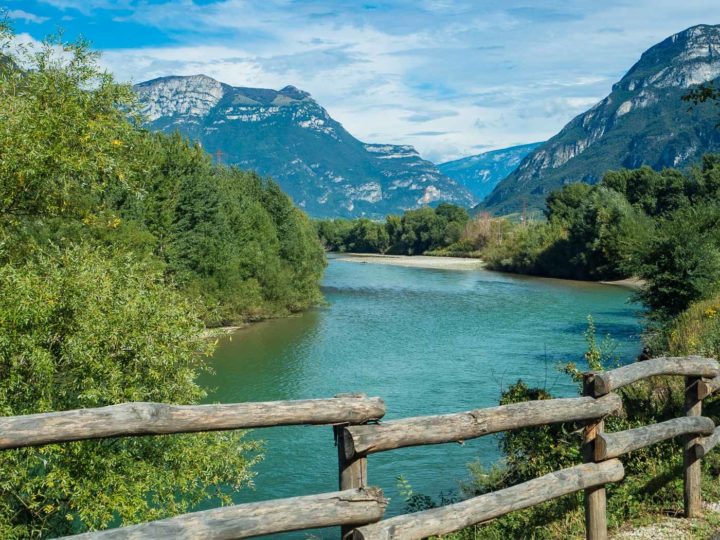il fiume Adige presso Borghetto d'Avio, bassa Vallagarina, Trentino