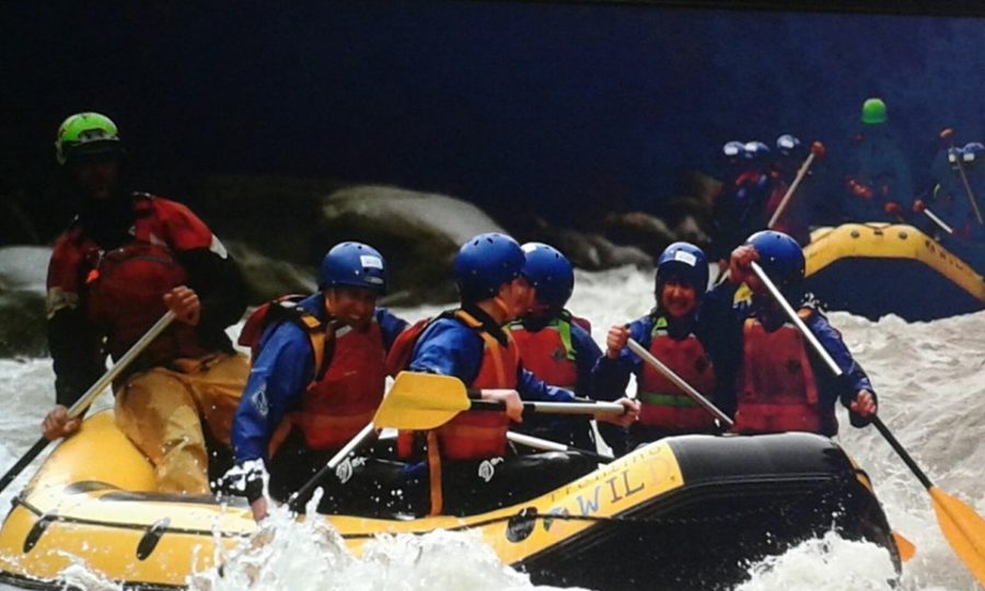 yoga rafting 1